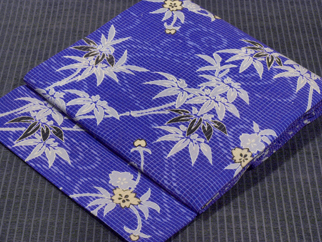流水に笹竹に花文様 型染め 竪絽縮緬 名古屋帯　