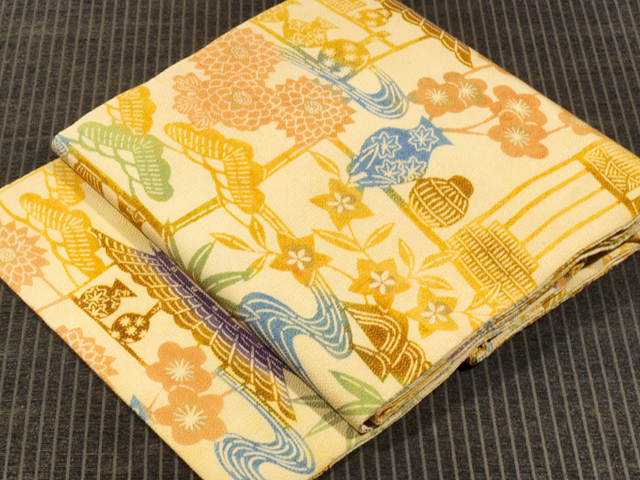 壺屋に草花文様 型絵染め 名古屋帯