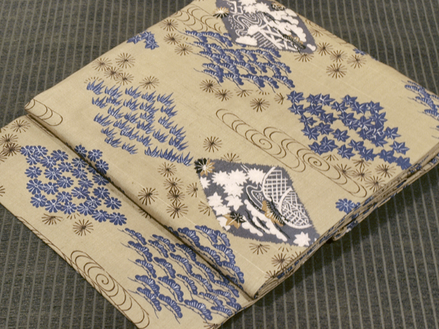 菱に観世水と草花文様 型染め 名古屋帯