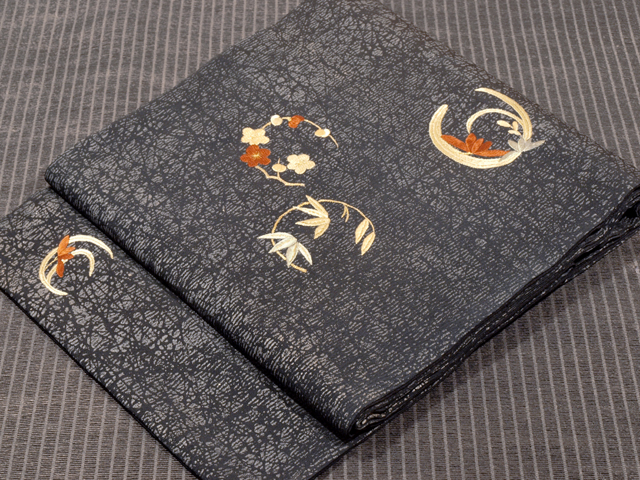 氷割れに花丸文様  日本刺繍 名古屋帯
