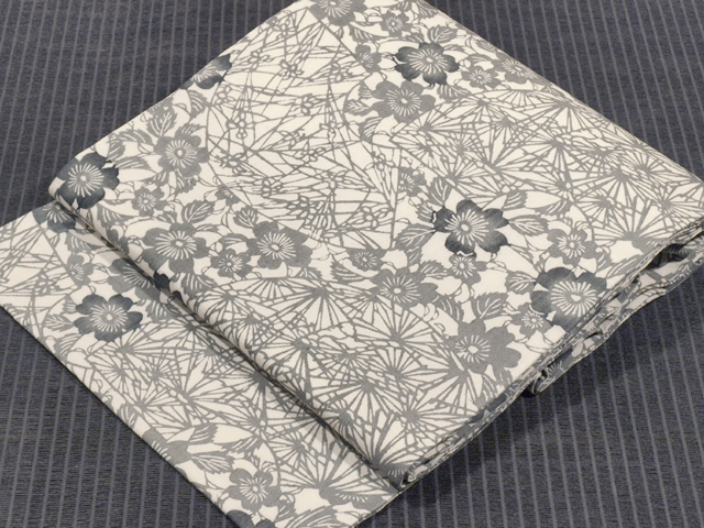 扇に草花文様 型染め 生紬 名古屋帯