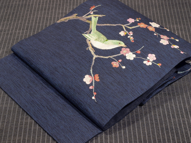 梅に鶯文様 日本刺繍 紬 名古屋帯　